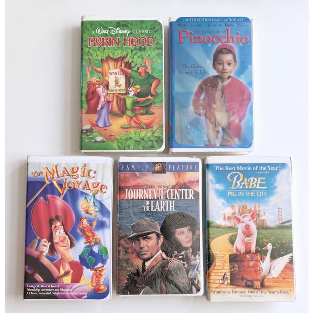 Vintage Disney 6 VHS Lot, Robin Hood, Pinocchio, Babe Pig in the City, Movie